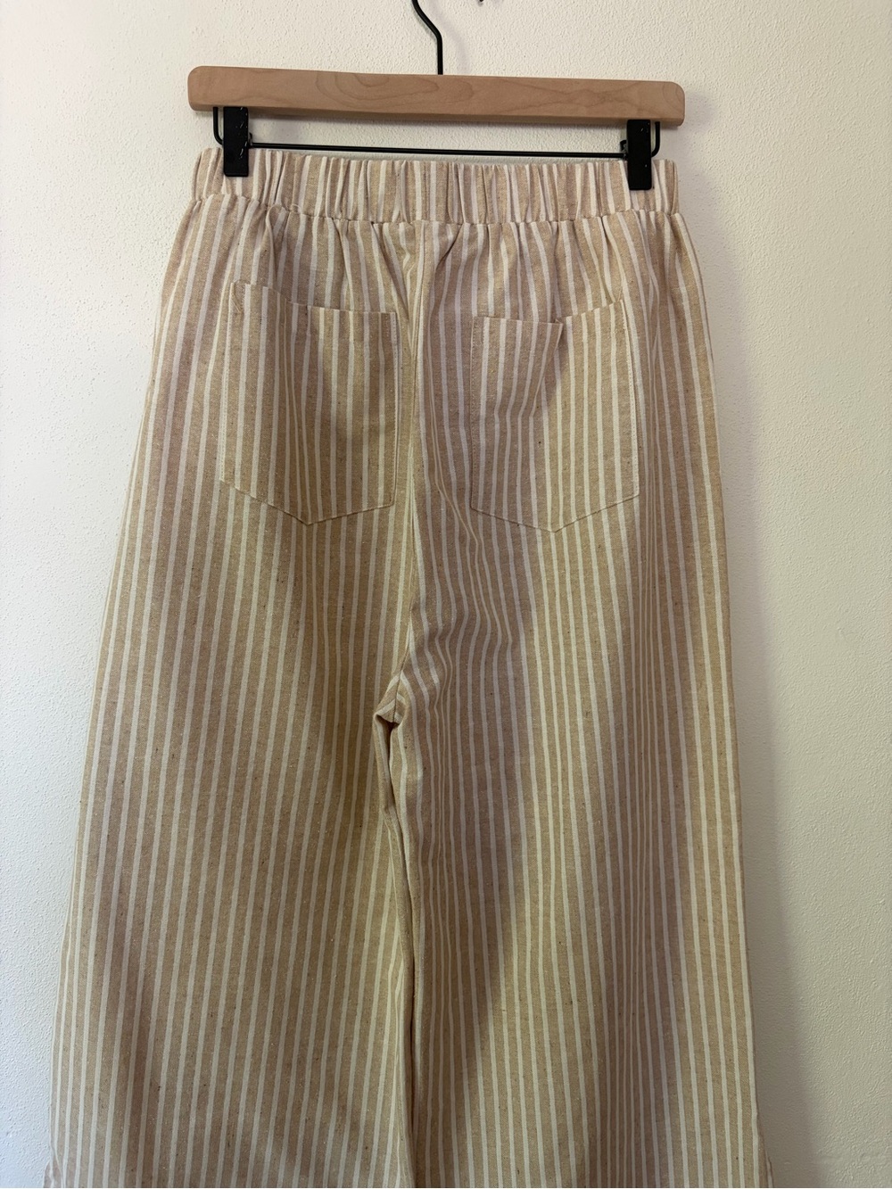 NWOT Wide-Leg Striped Pull-On Pants in Cream - Picture 5 of 7